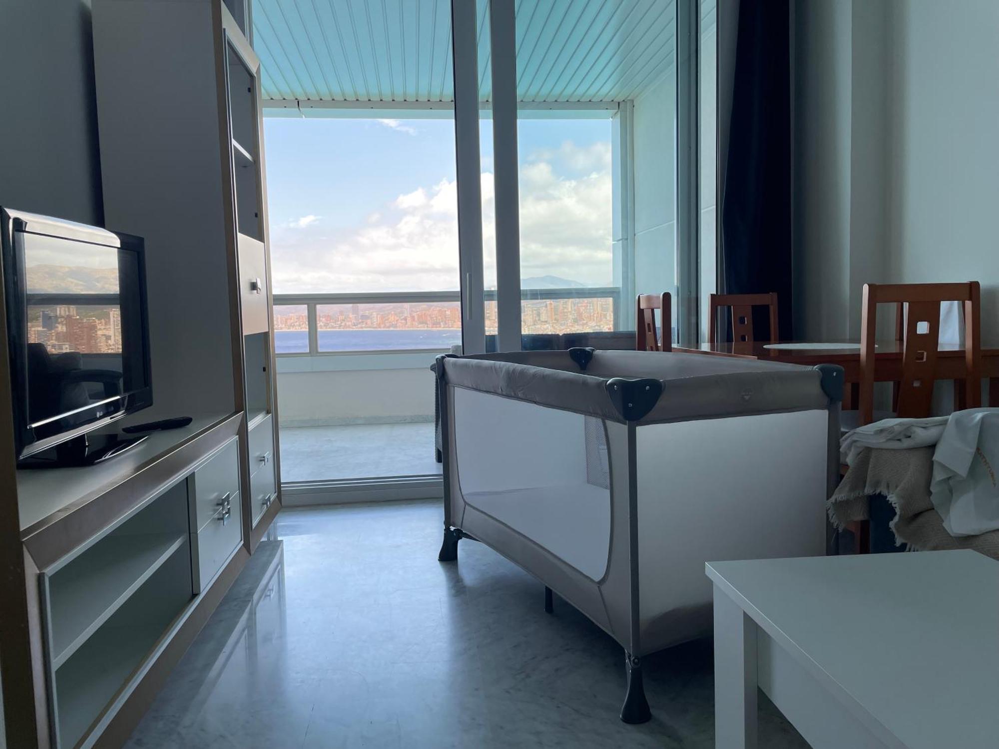 Apartamentos Benivistas Benidorm Bagian luar foto