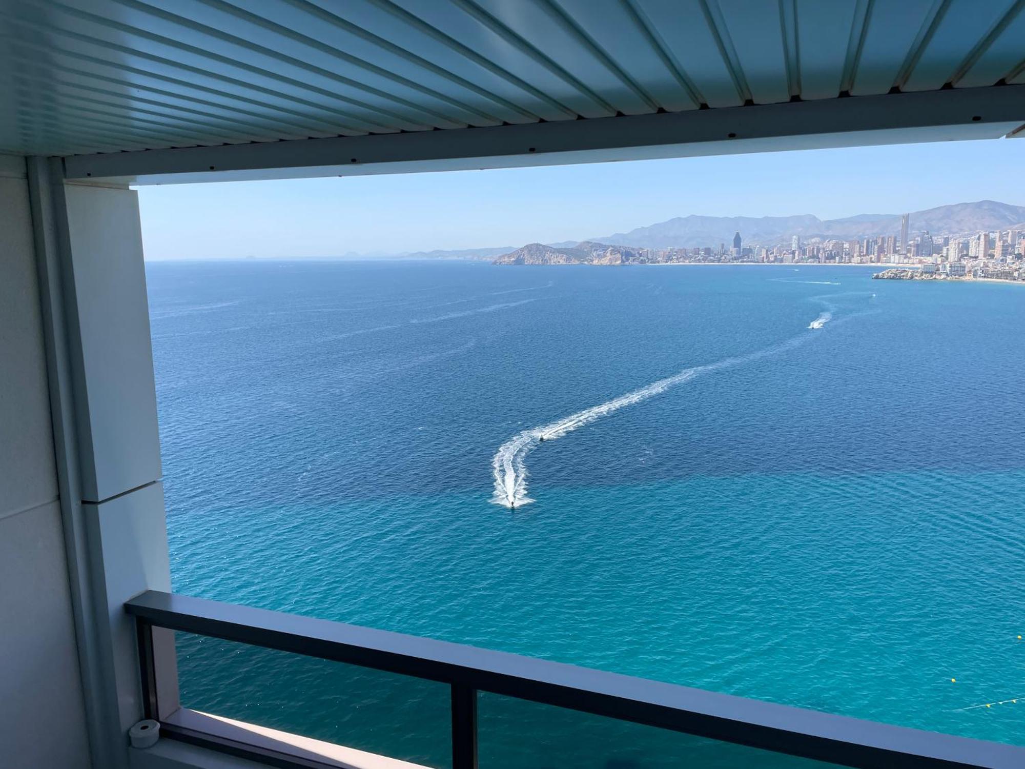 Apartamentos Benivistas Benidorm Bagian luar foto