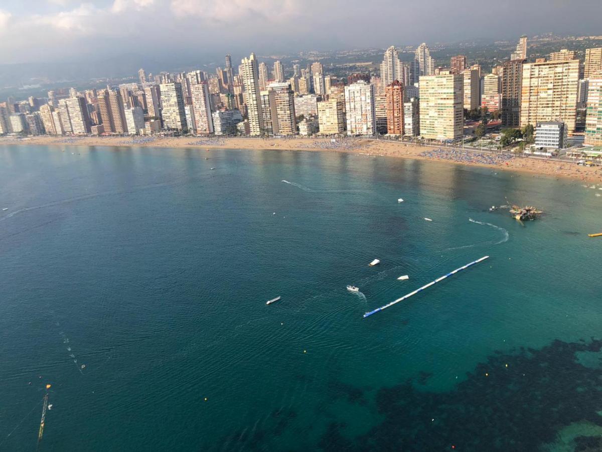 Apartamentos Benivistas Benidorm Bagian luar foto