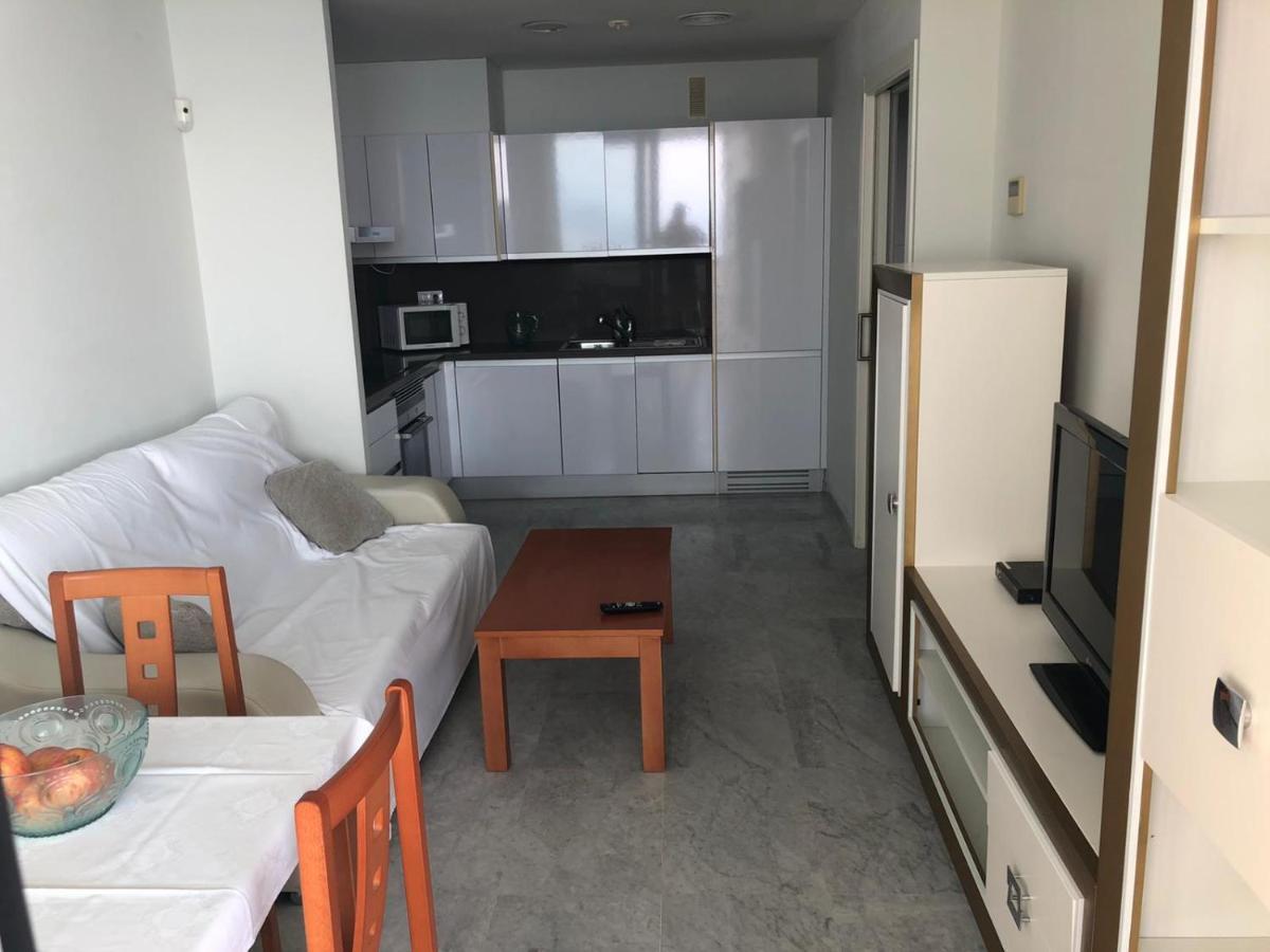 Apartamentos Benivistas Benidorm Bagian luar foto