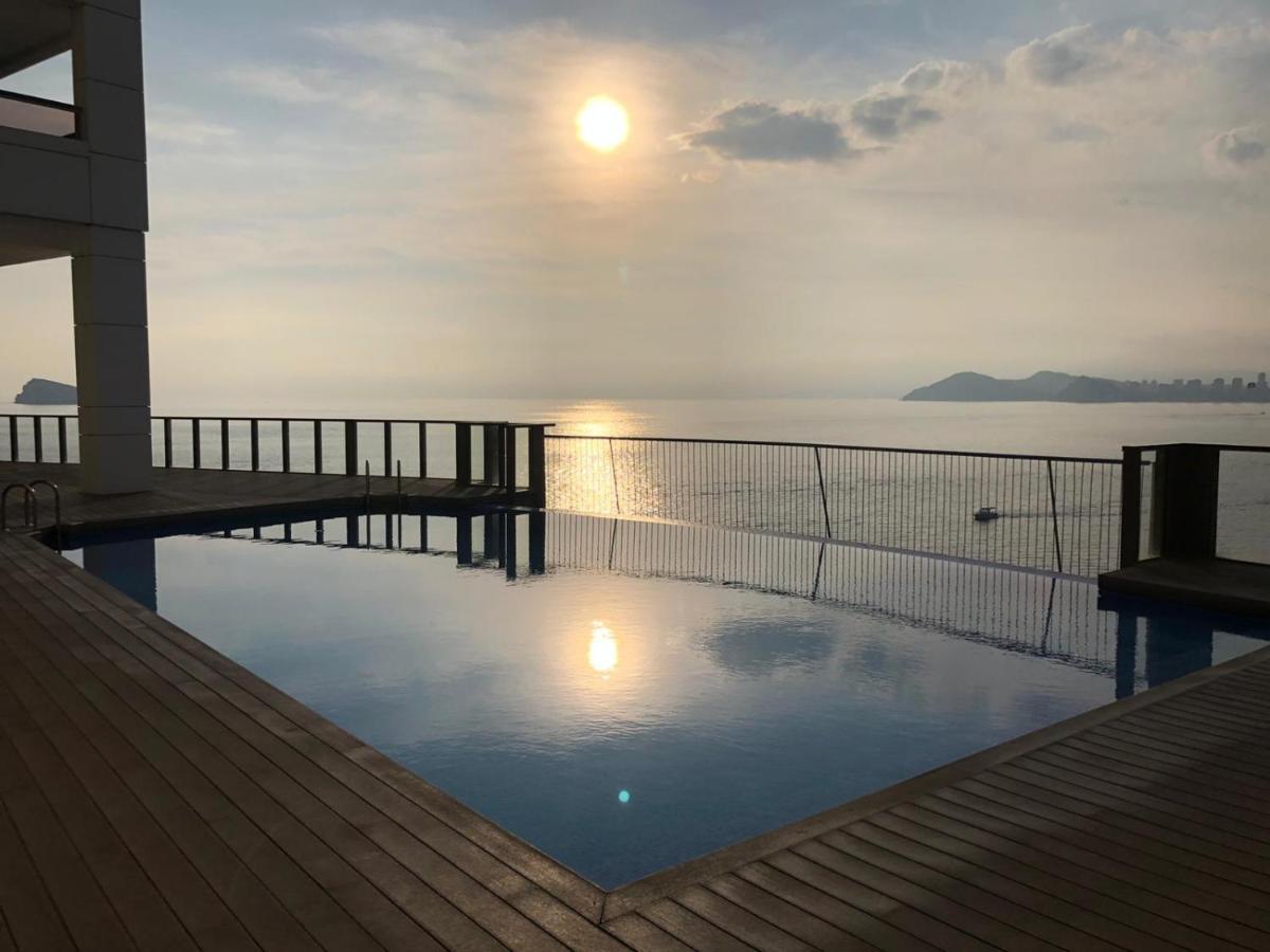 Apartamentos Benivistas Benidorm Bagian luar foto